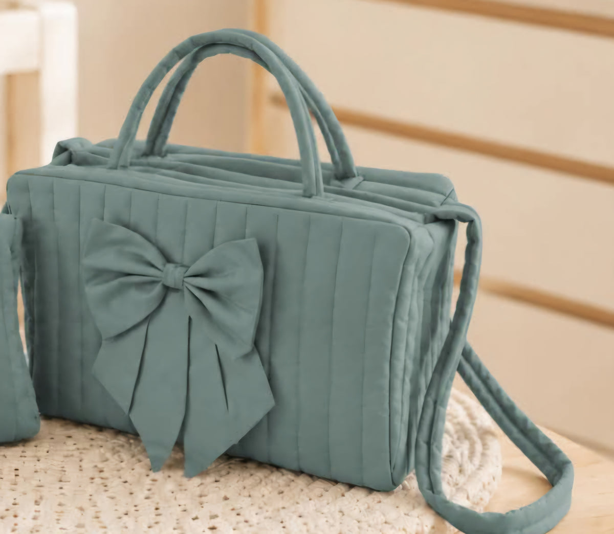 Borsa mamma con zip e fiocco