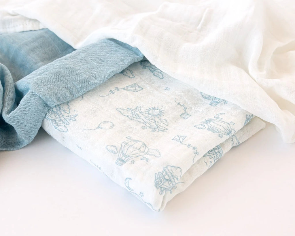 Set di 3 mussole blu, bianco e stampa aerei 70x70 cm